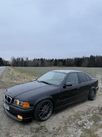 BMW 318 1.8 85kW thumbnail