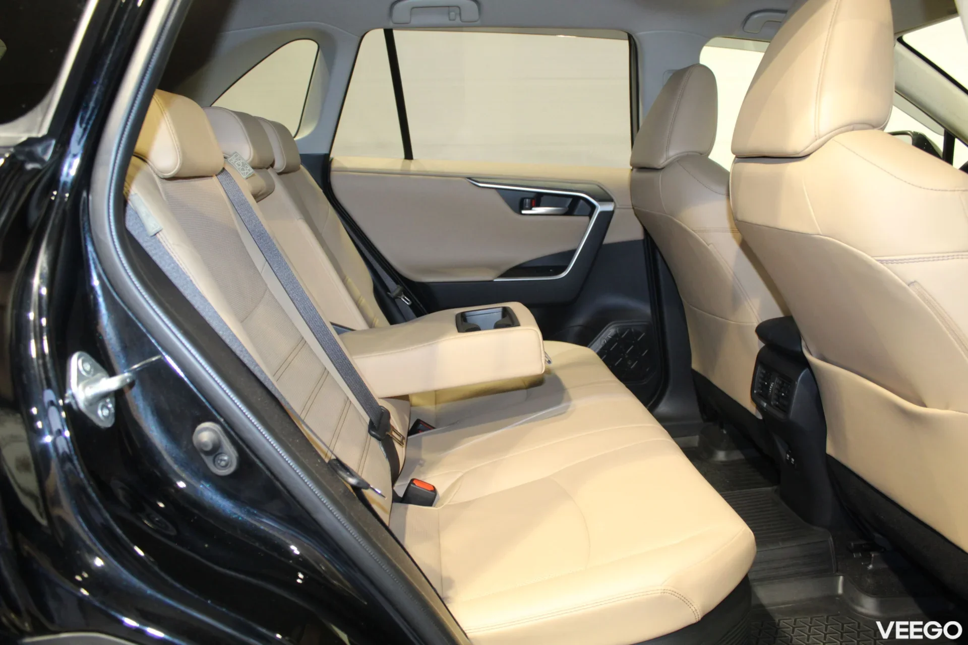 Toyota RAV4 Premium 4WD 2.5 131kW