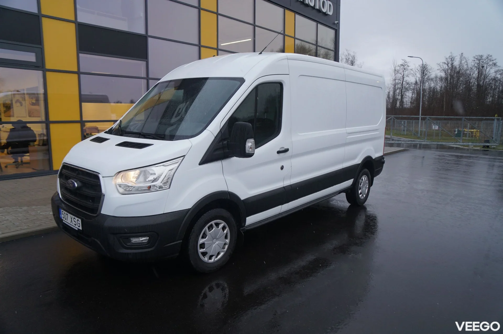 Ford Transit TDCI 350L VAN FWD 130HP 2 96kW