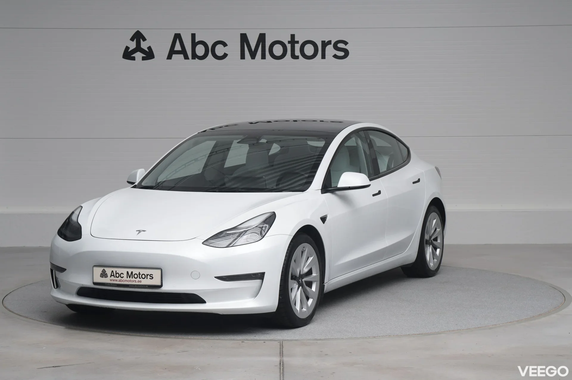 Tesla Model 3 Long Range AWD Dual Motor