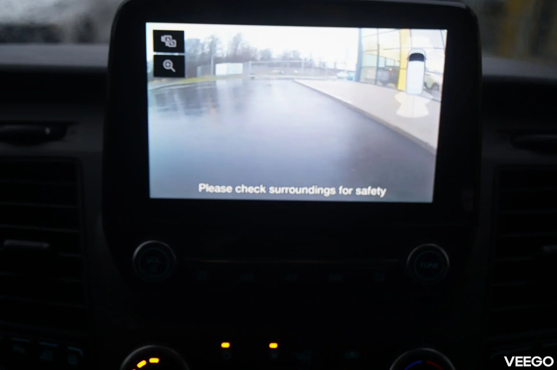 Ford Transit TDCI 350L VAN FWD 130HP 2 96kW