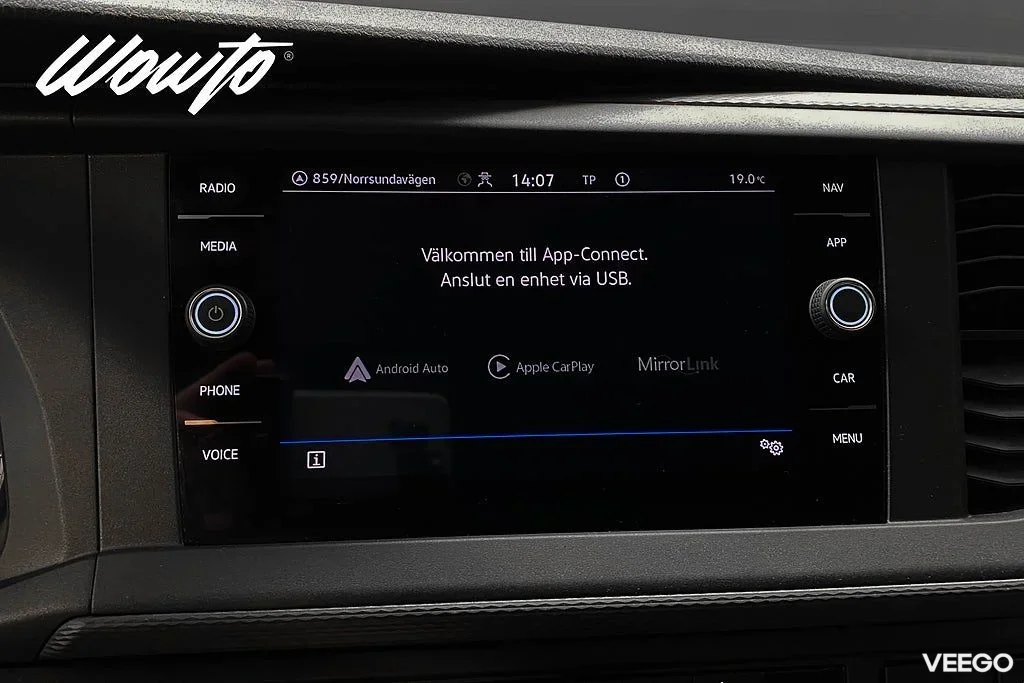 Volkswagen Transporter Kombi 2.0 TDI 4M DSG L2 5-Sits 110kW