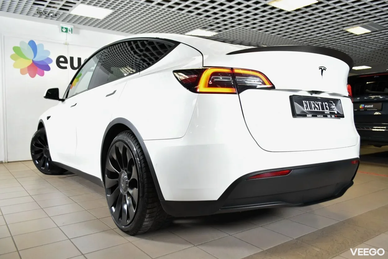 Tesla Model Y AWD / PERFORMANCE / Long Range Dual / FULL 393kW