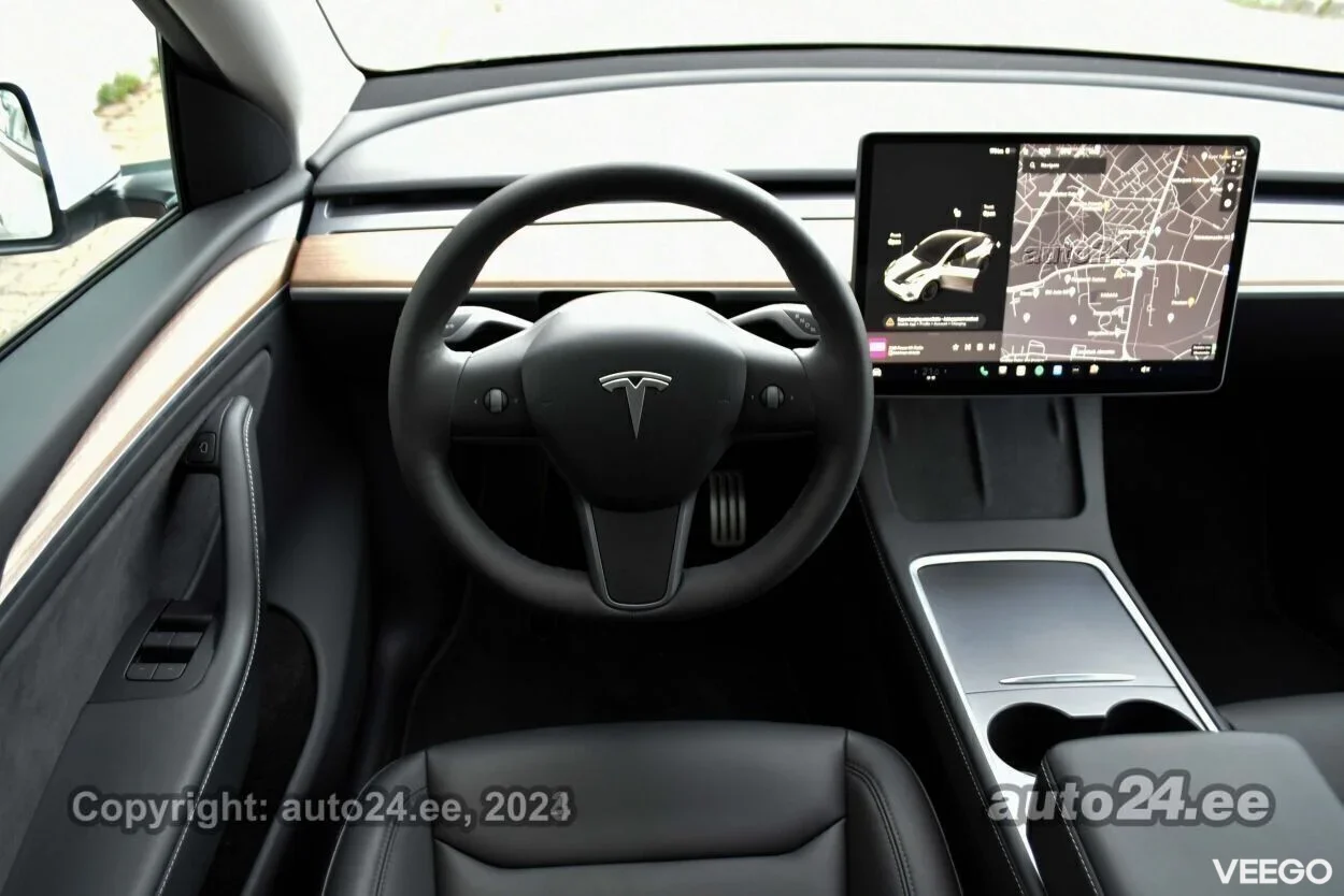 Tesla Model Y AWD / PERFORMANCE / Long Range Dual / FULL 393kW