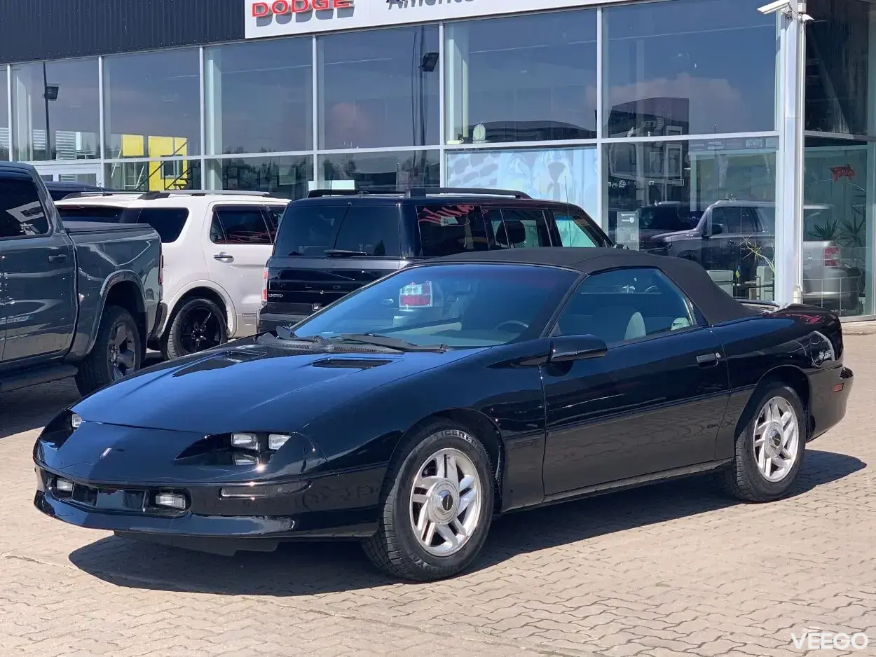 Chevrolet Camaro Z28 Convertible 5.7 V8 275hp 5.7 210kW