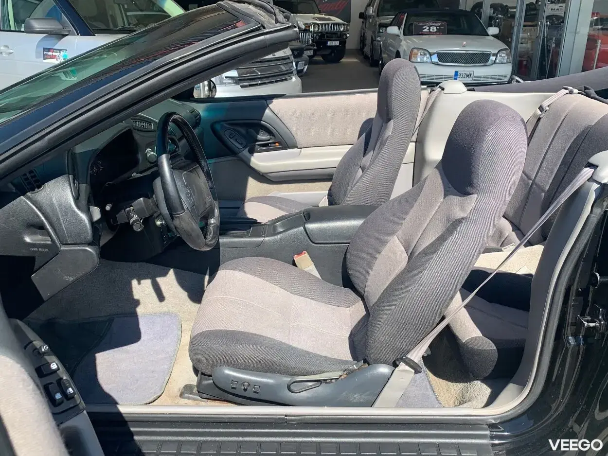 Chevrolet Camaro Z28 Convertible 5.7 V8 275hp 5.7 210kW