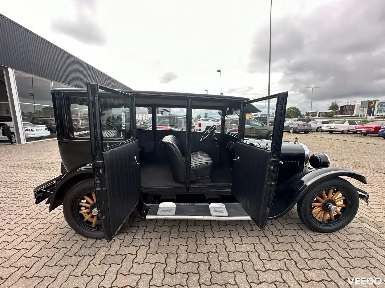 Dodge Brothers Business Sedan 3.5 R4 35hp 3.5