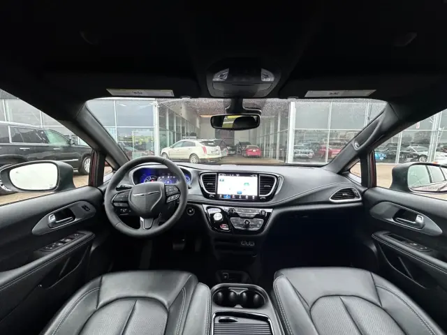 Image of Chrysler Pacifica Hybrid S 3.6 V6 Pentastar 3.6