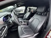 Chrysler Pacifica Hybrid S 3.6 V6 Pentastar 3.6 thumbnail