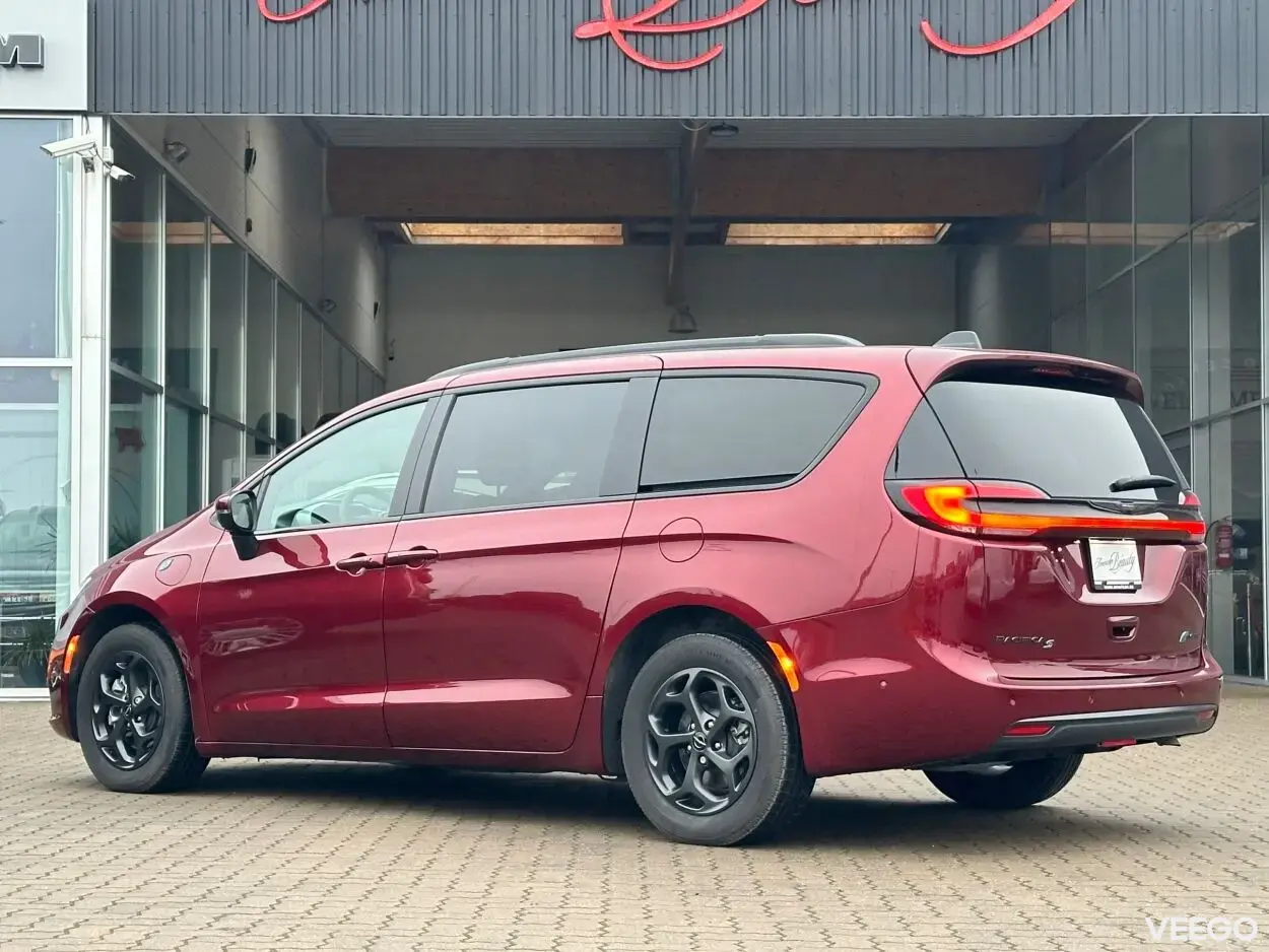 Chrysler Pacifica Hybrid S 3.6 V6 Pentastar 3.6