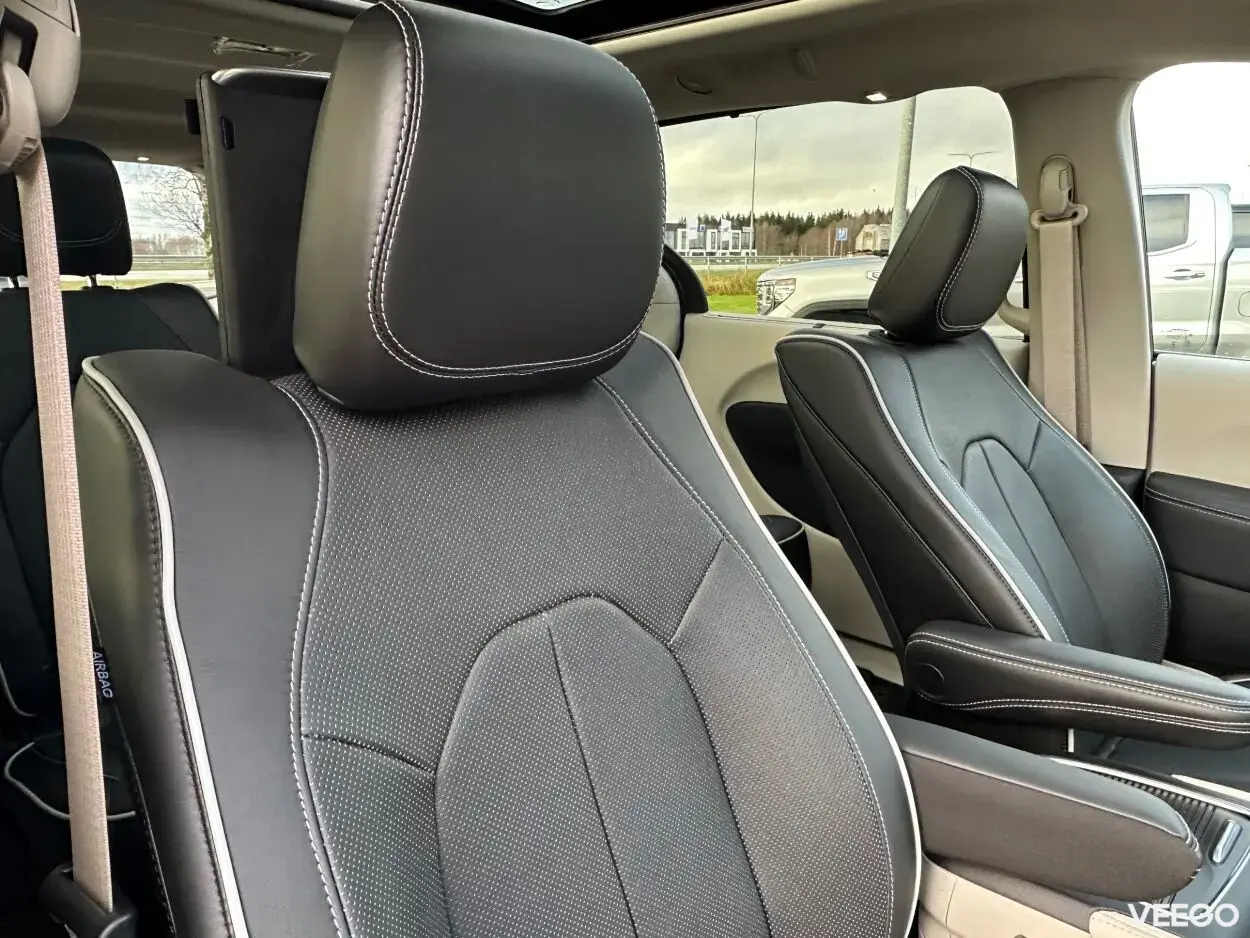 Chrysler Pacifica Limited AWD 3.6 V6 Pentastar 3.6
