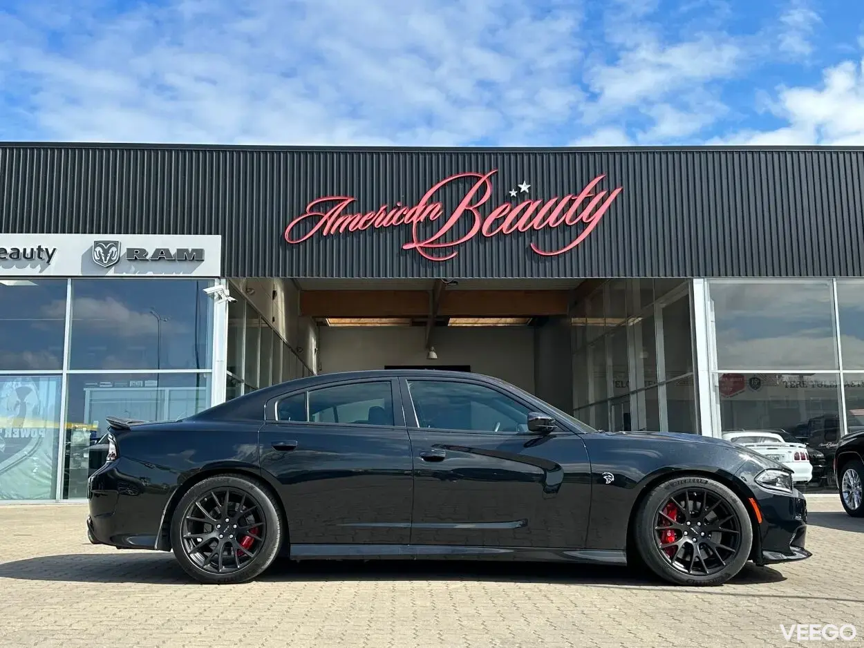 Dodge Charger SRT Hellcat 6.2 V8 Hemi 707hp 6.2 527kW