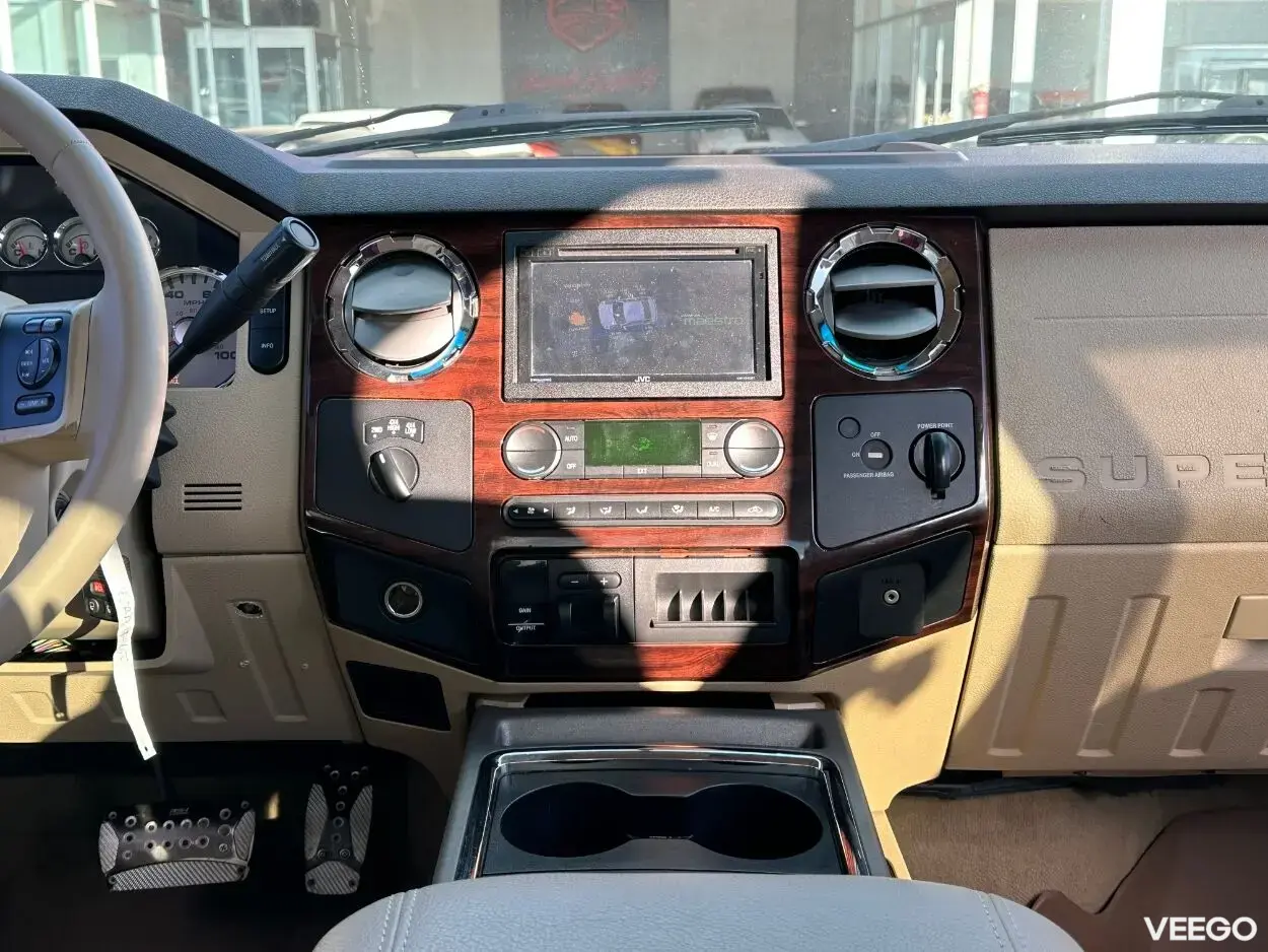 Ford F-250 Lariat Super Duty 4X4 6.4