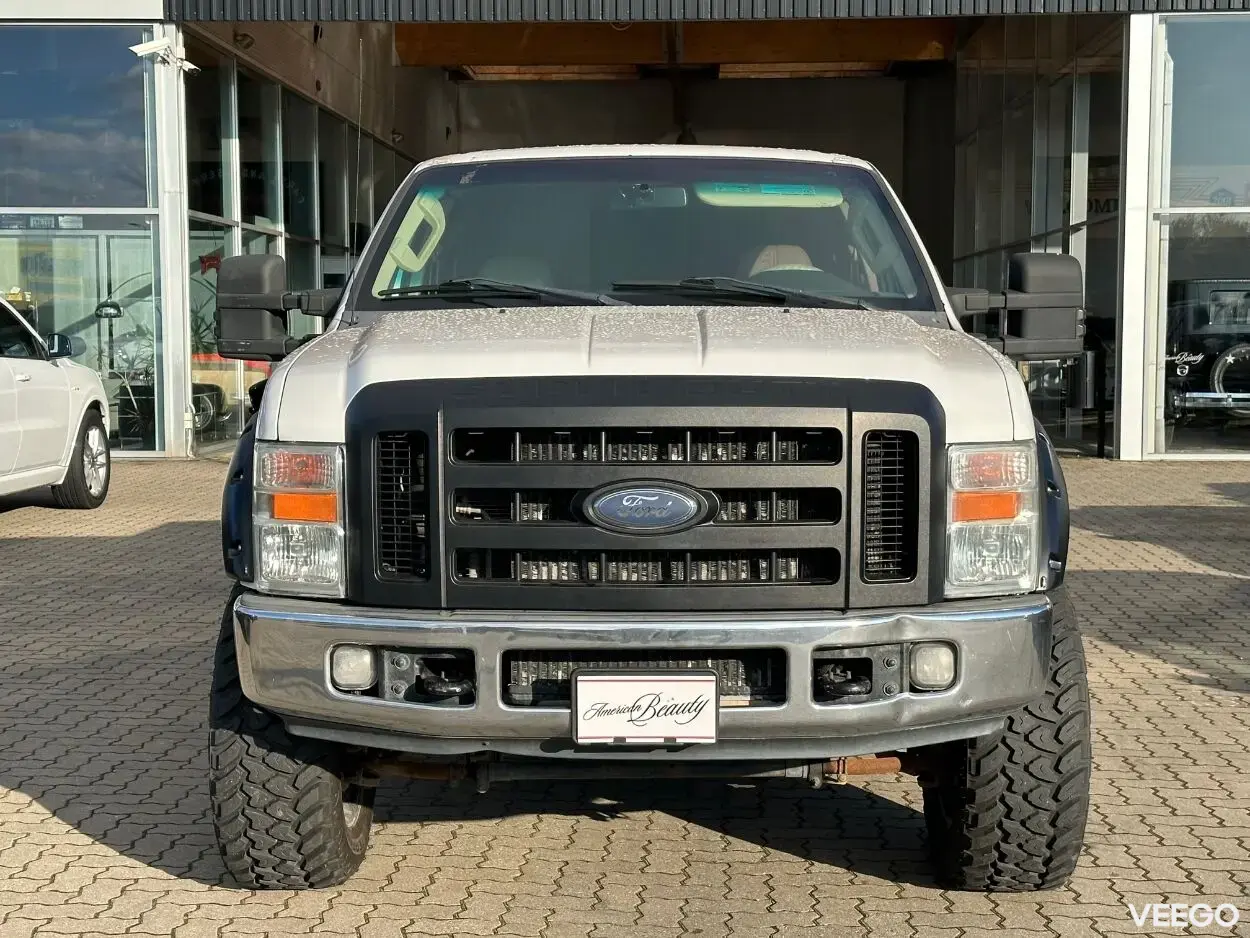 Ford F-250 Lariat Super Duty 4X4 6.4