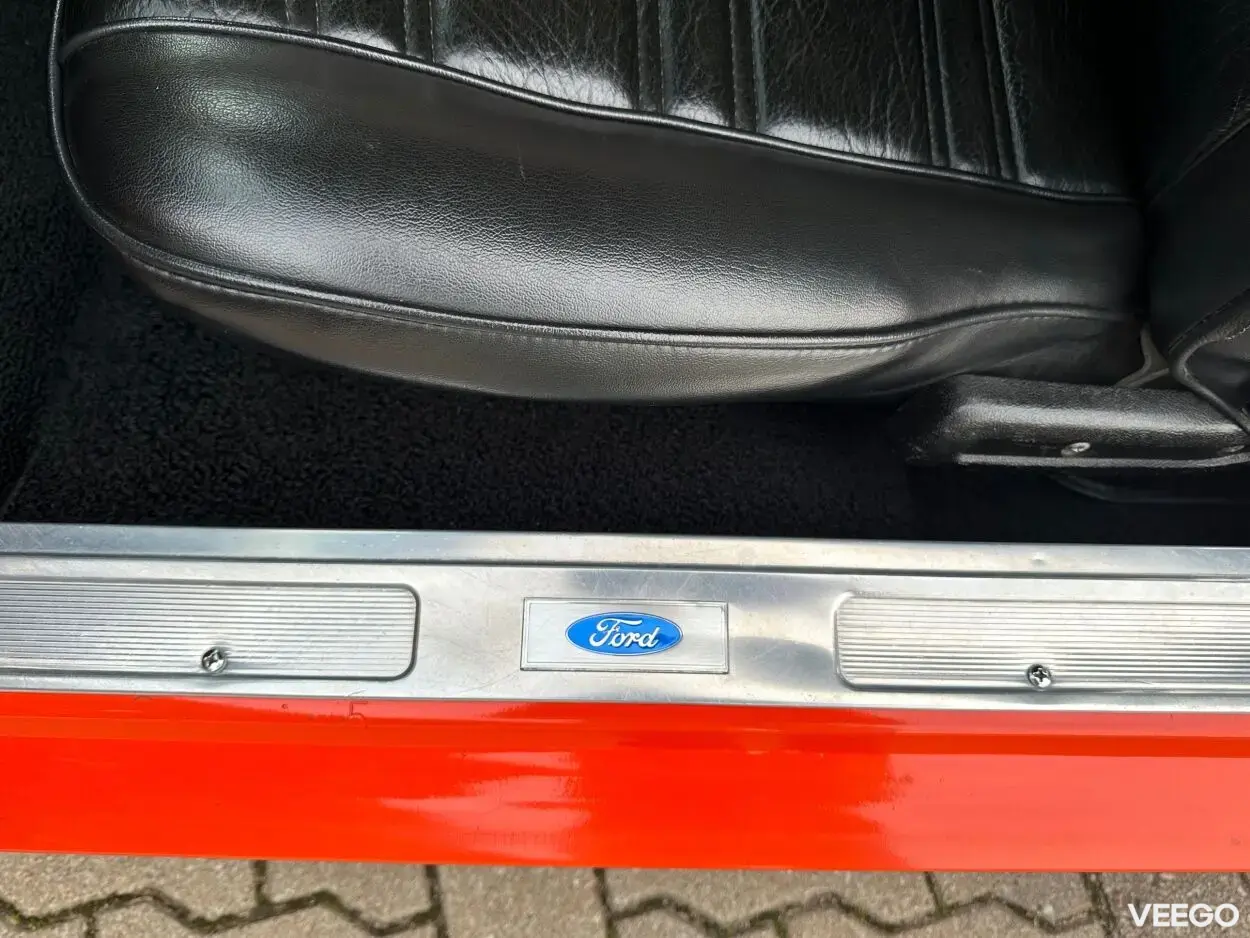 Ford Mustang Boss 302 4.9 213kW