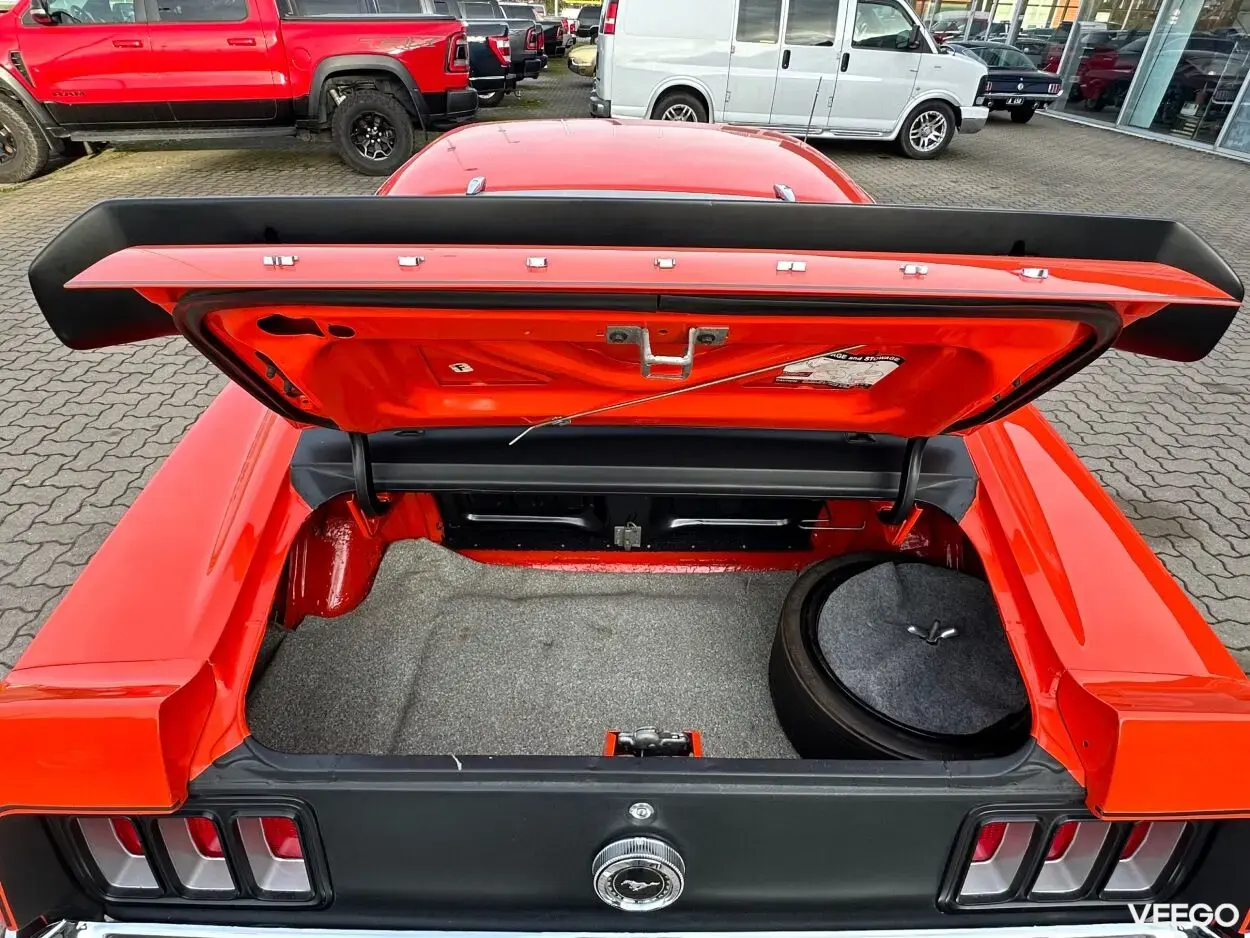 Ford Mustang Boss 302 4.9 213kW