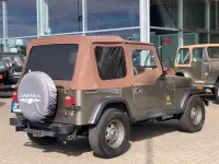 Jeep Wrangler Sahara Edition 4.2 R6 4.2 84kW thumbnail