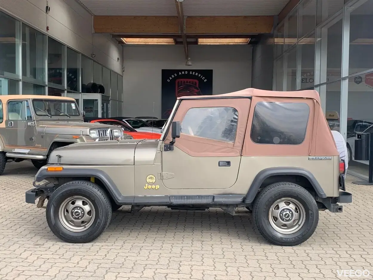 Jeep Wrangler Sahara Edition 4.2 R6 4.2 84kW