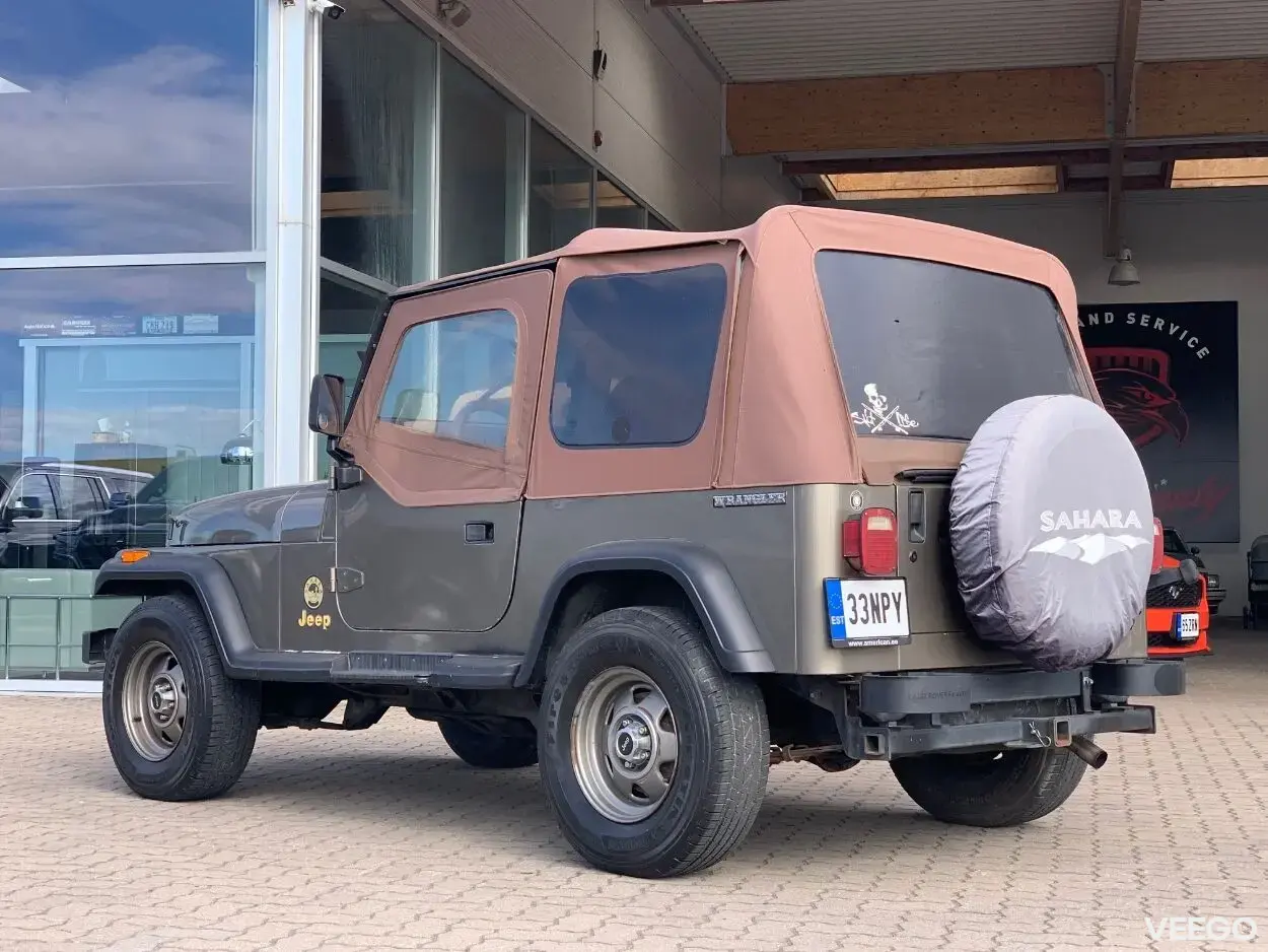 Jeep Wrangler Sahara Edition 4.2 R6 4.2 84kW