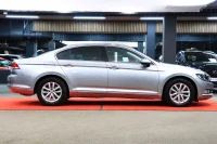 Volkswagen Passat 1.5 110kW thumbnail
