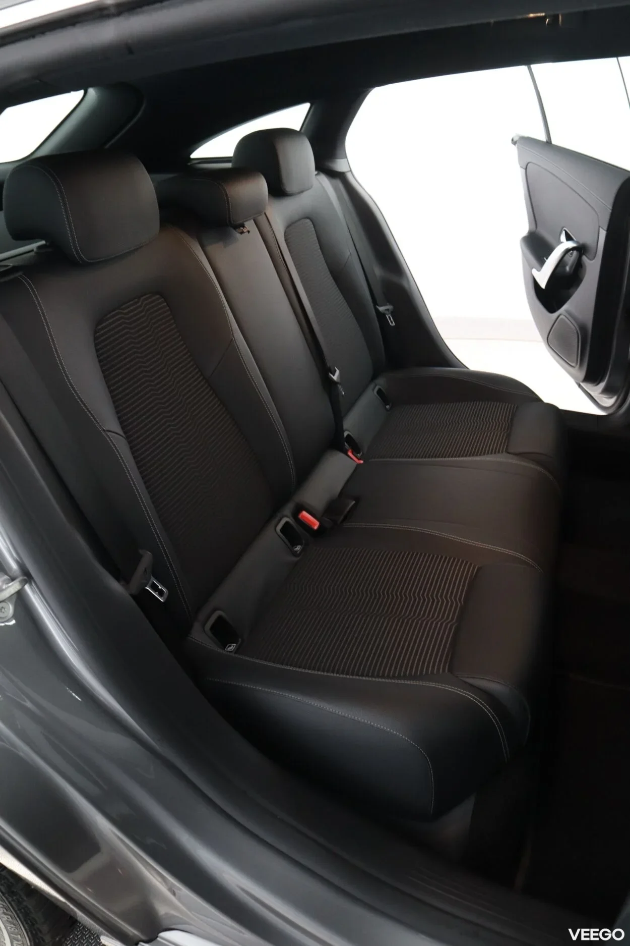 Mercedes-Benz CLA200 SB Progressive 1.3 120kW