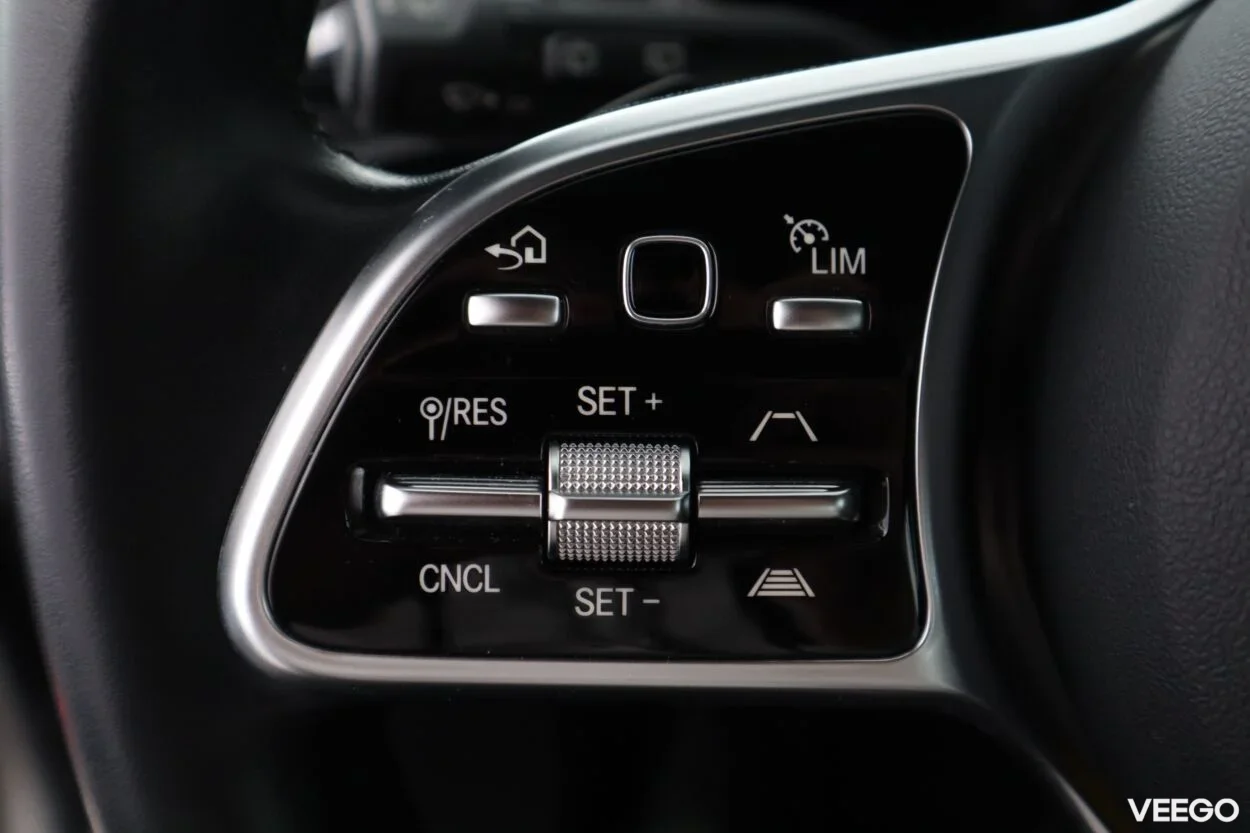 Mercedes-Benz CLA200 SB Progressive 1.3 120kW