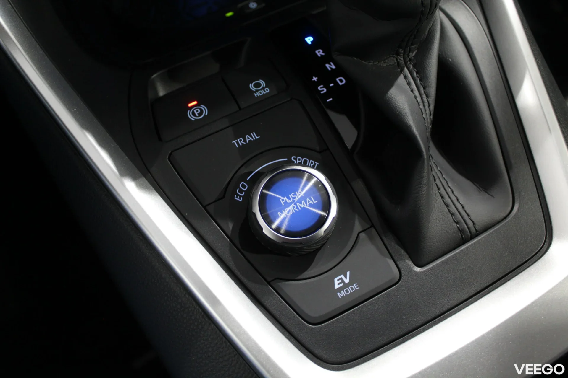 Toyota RAV4 Premium 4WD 2.5 131kW