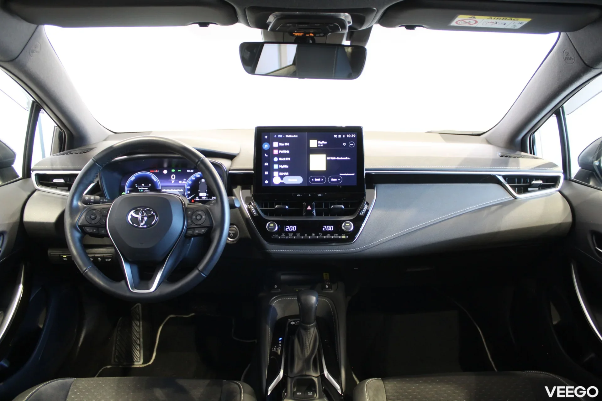 Toyota Corolla Touring Sports Luxury 2 112kW