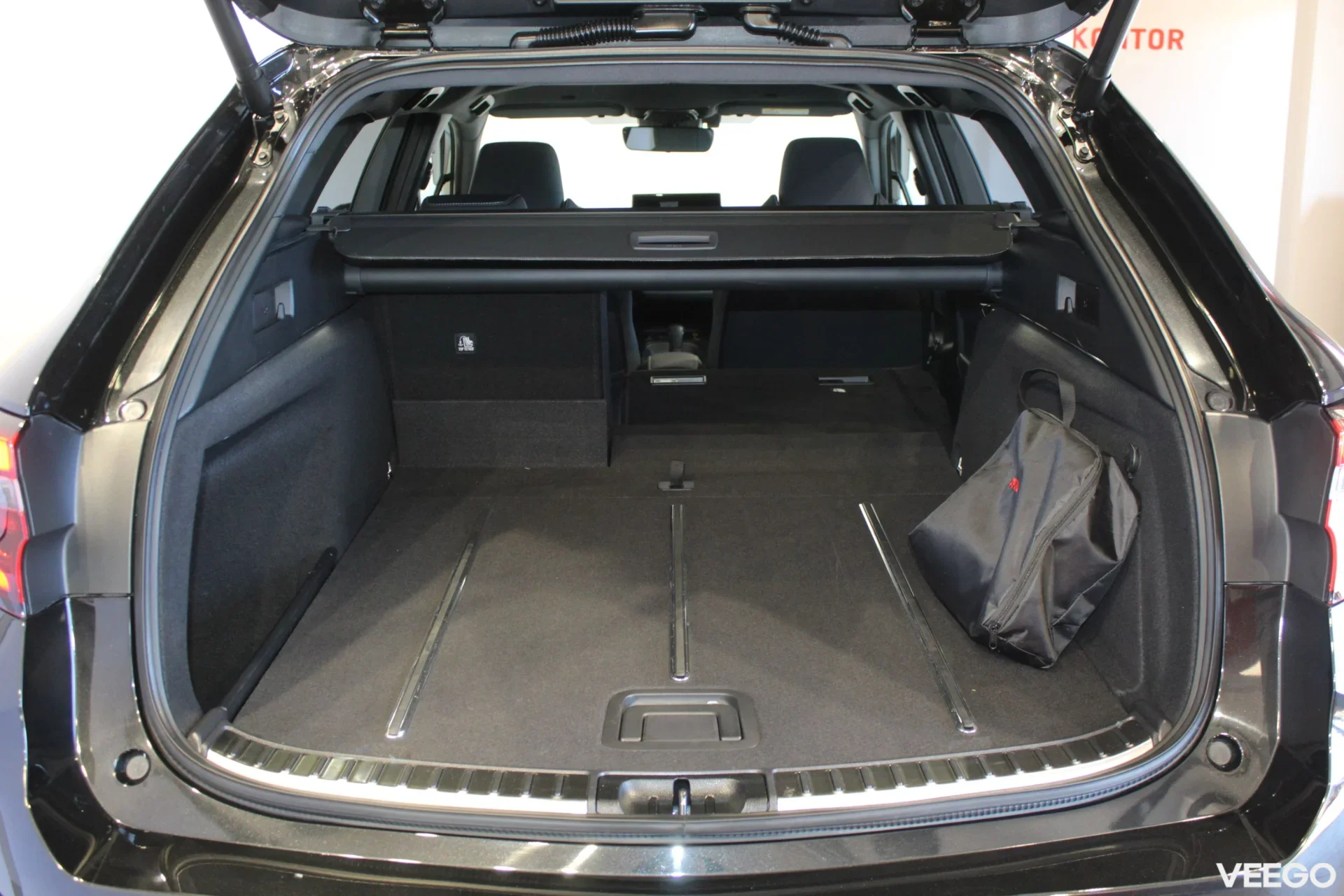 Toyota Corolla Touring Sports Luxury 2 112kW