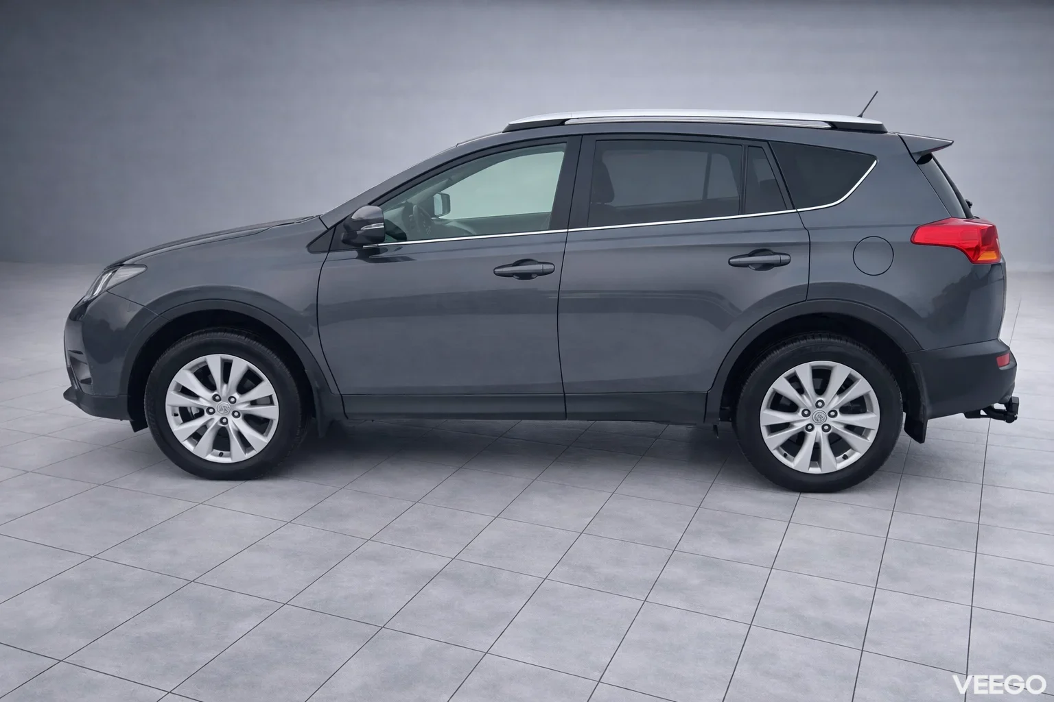 Toyota RAV4 2.0 111kW