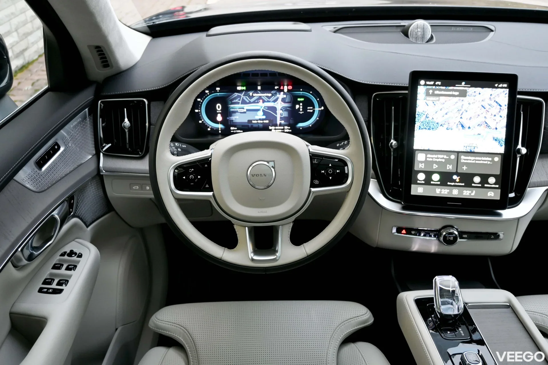 Volvo XC90 T8 TWIN ENGINE AWD 7K B&W 4C ULTRA BRIGHT XENIUM INTELLI SAFE PRO MY26 2 335kW