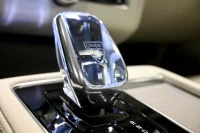 Volvo XC90 T8 TWIN ENGINE AWD 7K B&W 4C ULTRA BRIGHT XENIUM INTELLI SAFE PRO MY26 2 335kW thumbnail