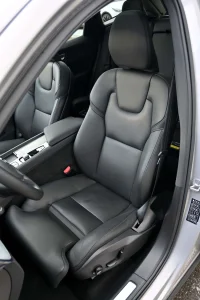 Volvo XC60 AWD T8 H&K ULTIMATE DARK XENIUM INTELLI SAFE PRO 2 335kW thumbnail