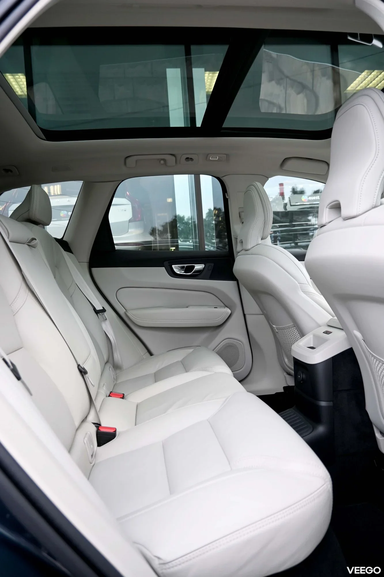 Volvo XC60 AWD H&K LUXURY BRIGHT XENIUM INTELLI SAFE PRO 2 293kW