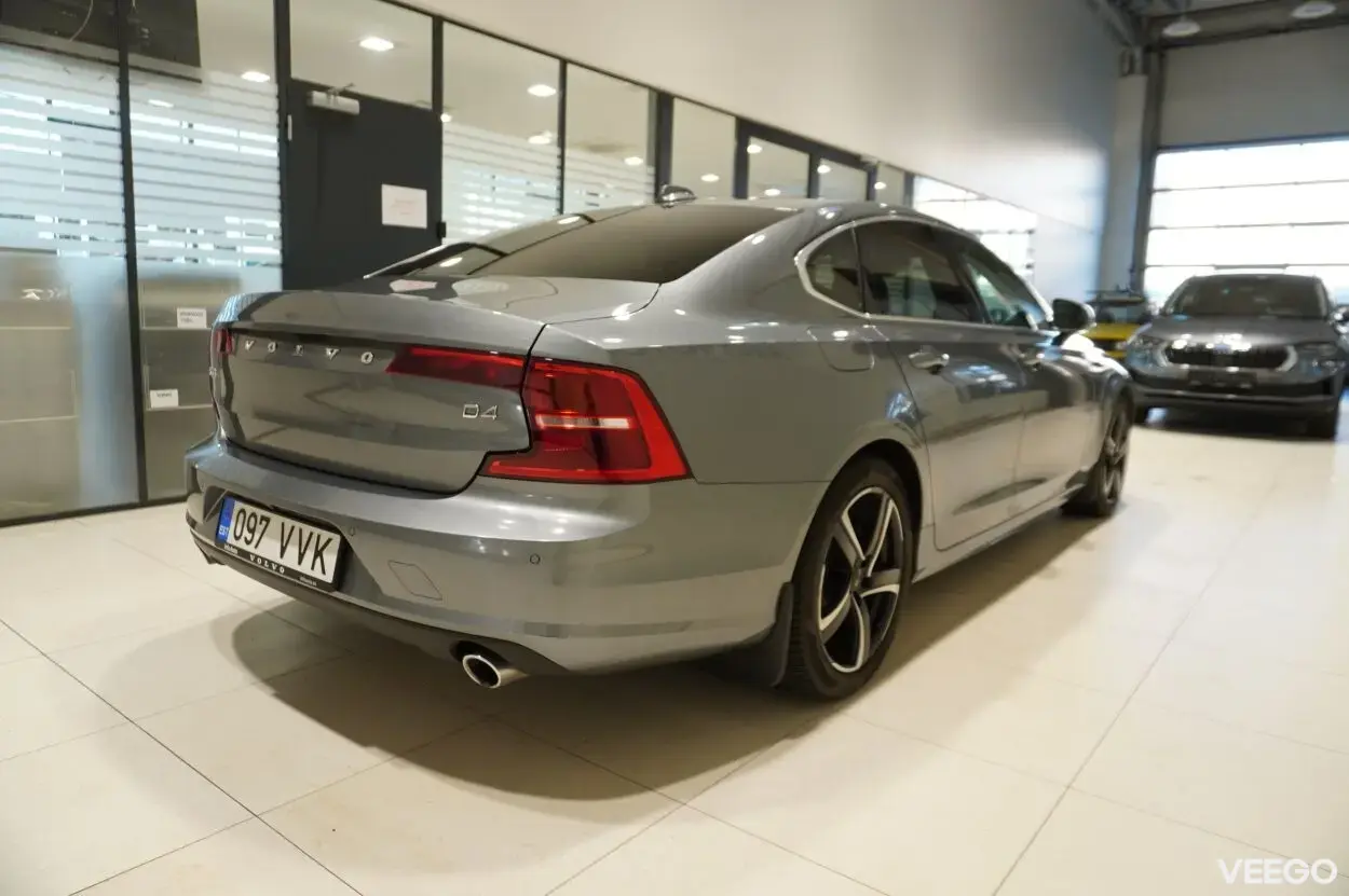 Volvo S90 2 140kW