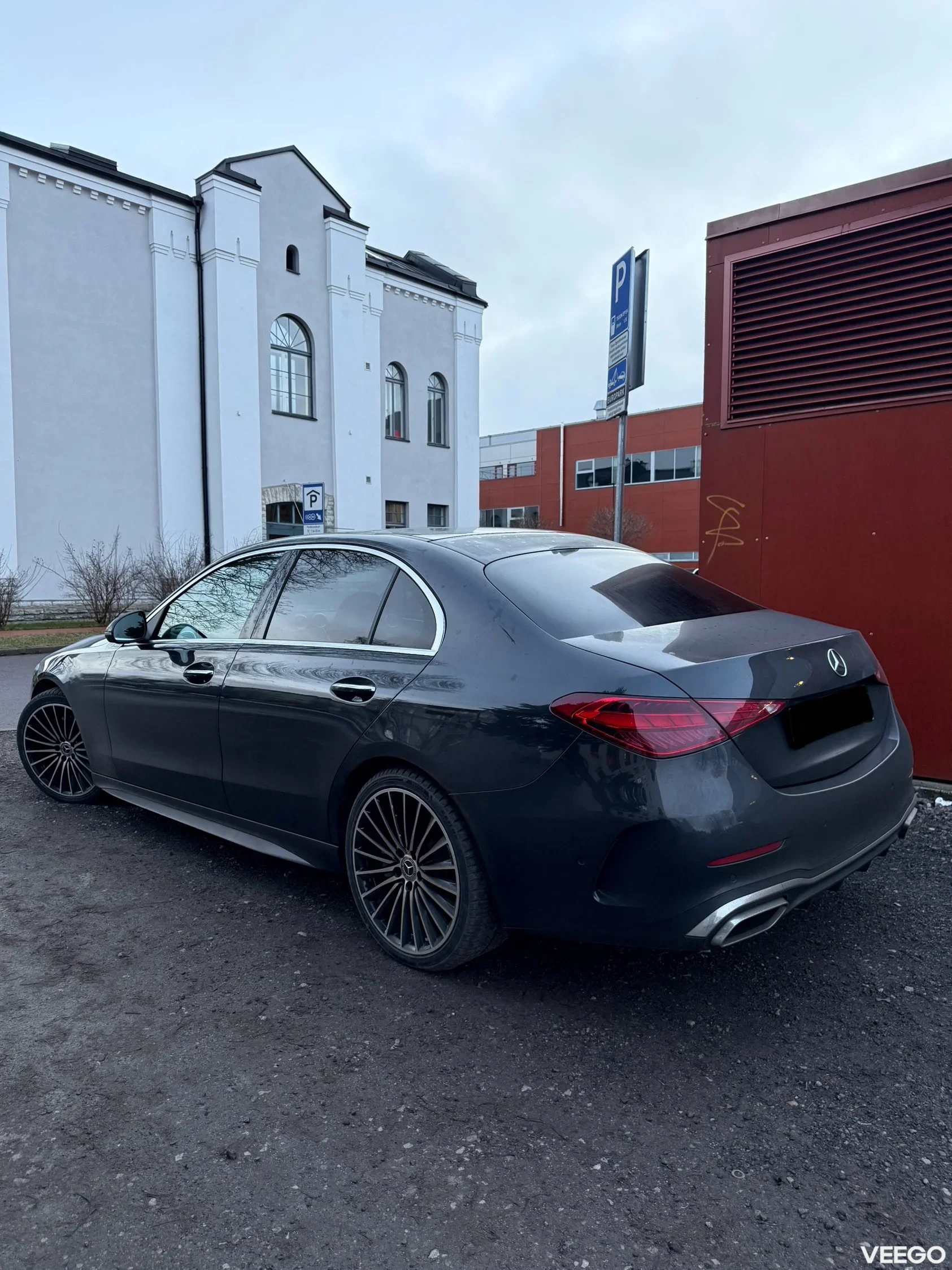 Mercedes-Benz C220 C220d AMG 147kW