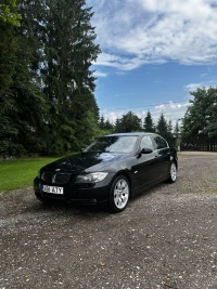 BMW 325 3.0 145kW thumbnail