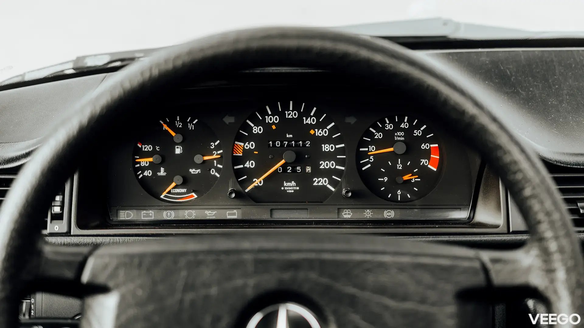 Mercedes-Benz 200 E E200 2.0 87kW