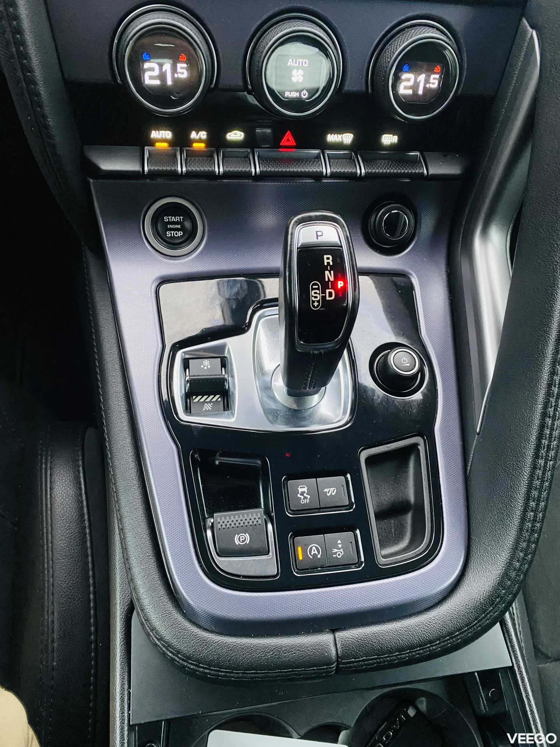 Jaguar F-Type P300 2.0 221kW