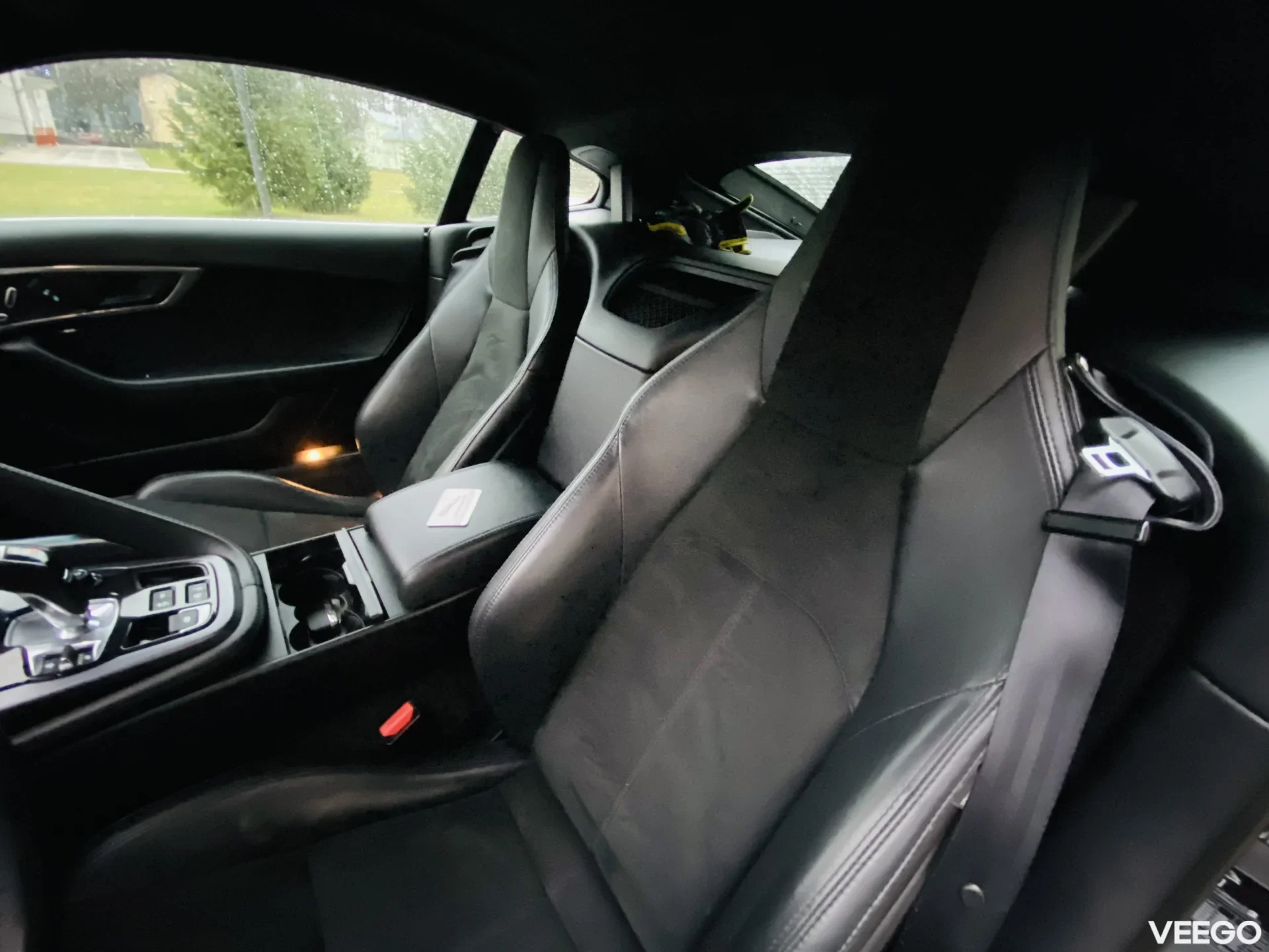 Jaguar F-Type P300 2.0 221kW