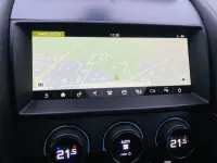 Jaguar F-Type P300 2.0 221kW thumbnail