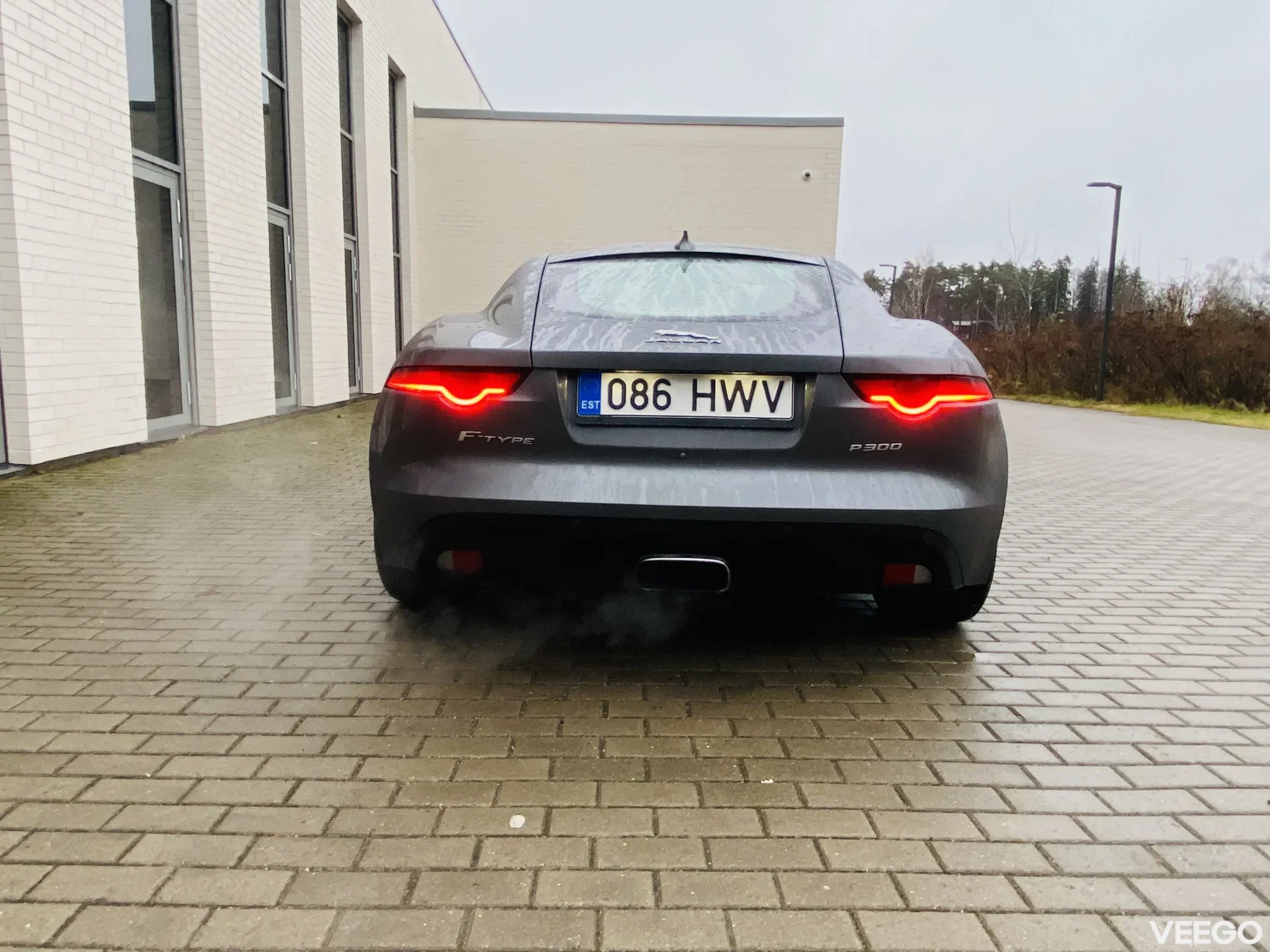 Jaguar F-Type P300 2.0 221kW