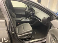 Lexus RZ 300e 73kW thumbnail