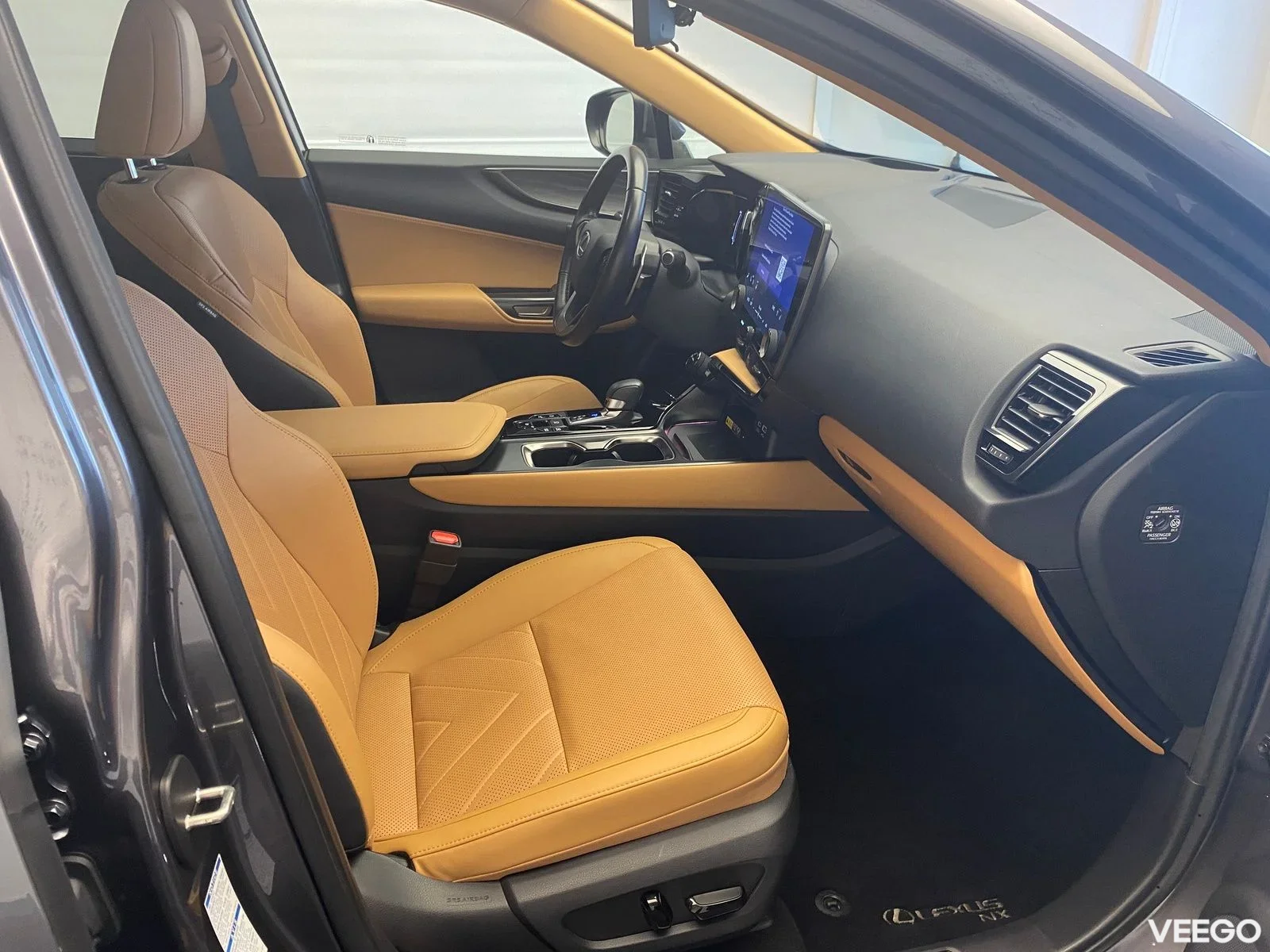 Lexus NX 450h+ - 136kW