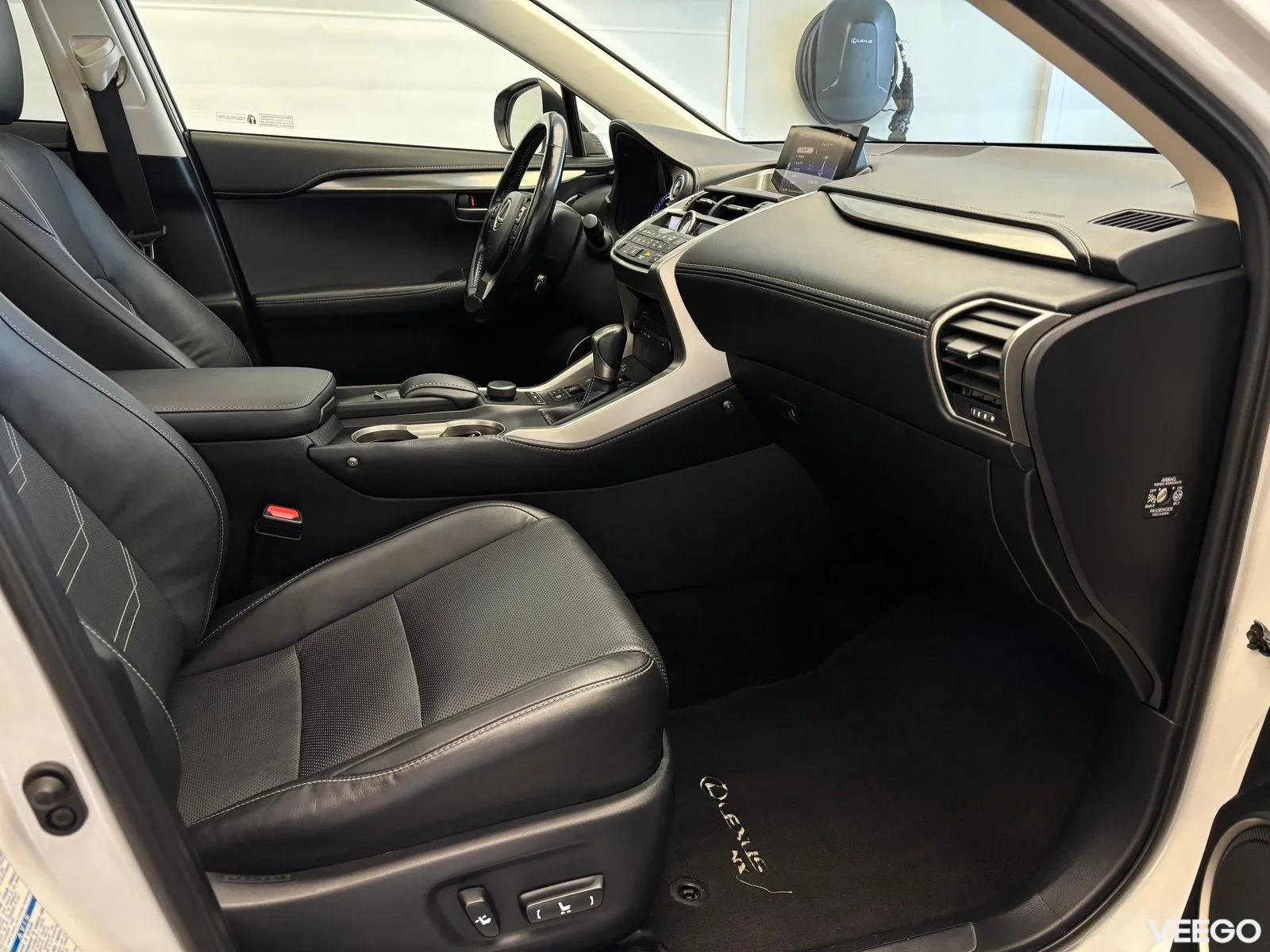 Lexus NX 300h - 114kW