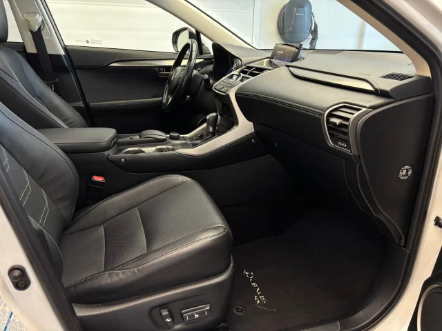 Image of Lexus NX 300h - 114kW