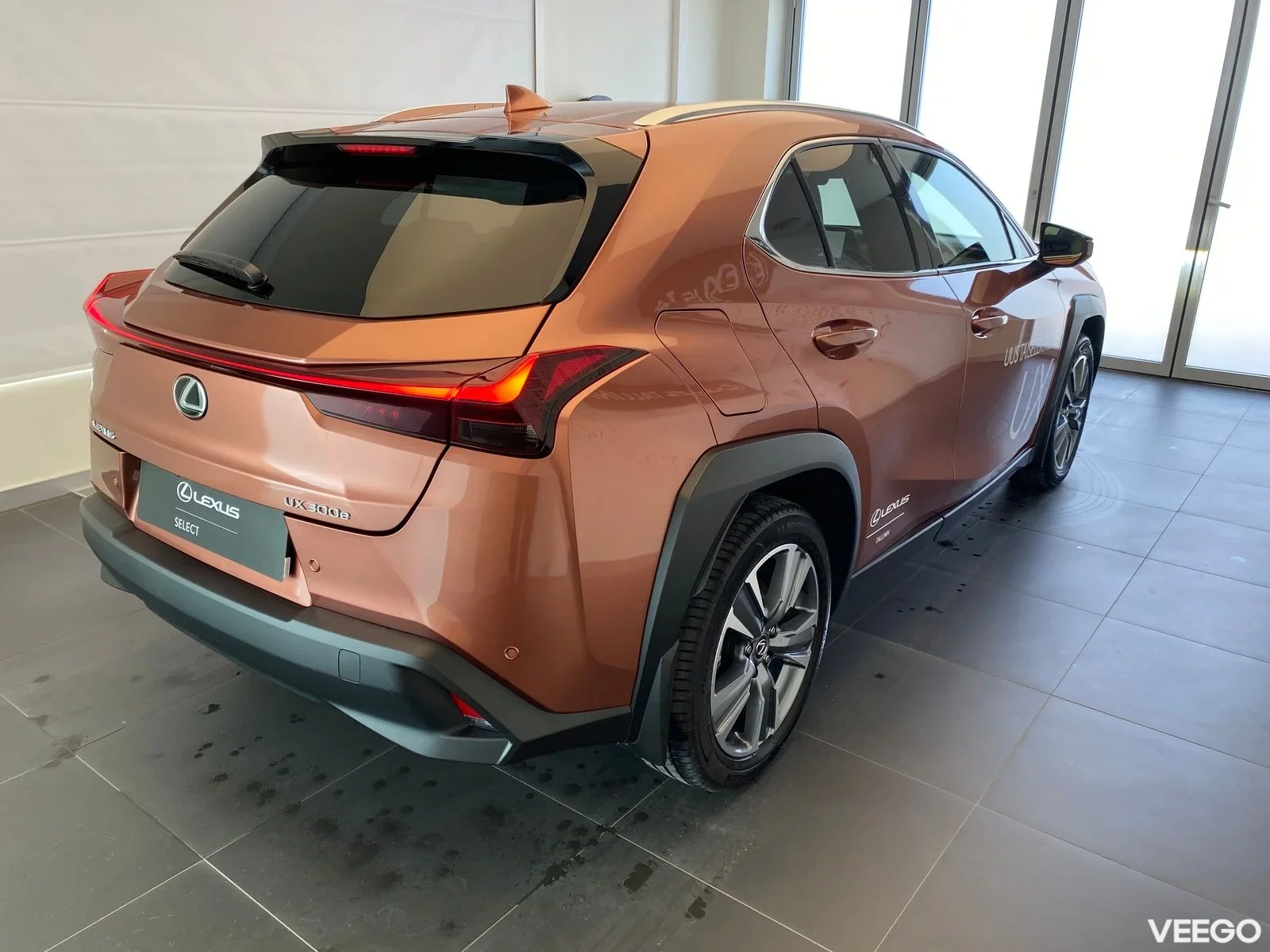 Lexus UX 200 300e 57kW