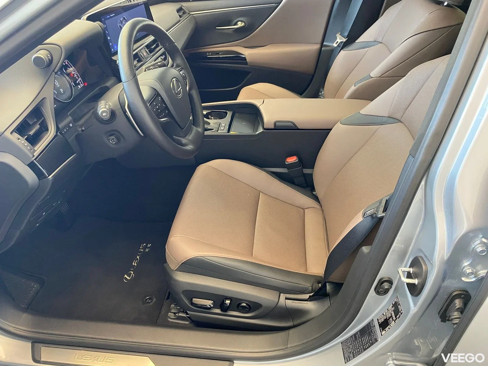 Lexus ES 300h - 131kW