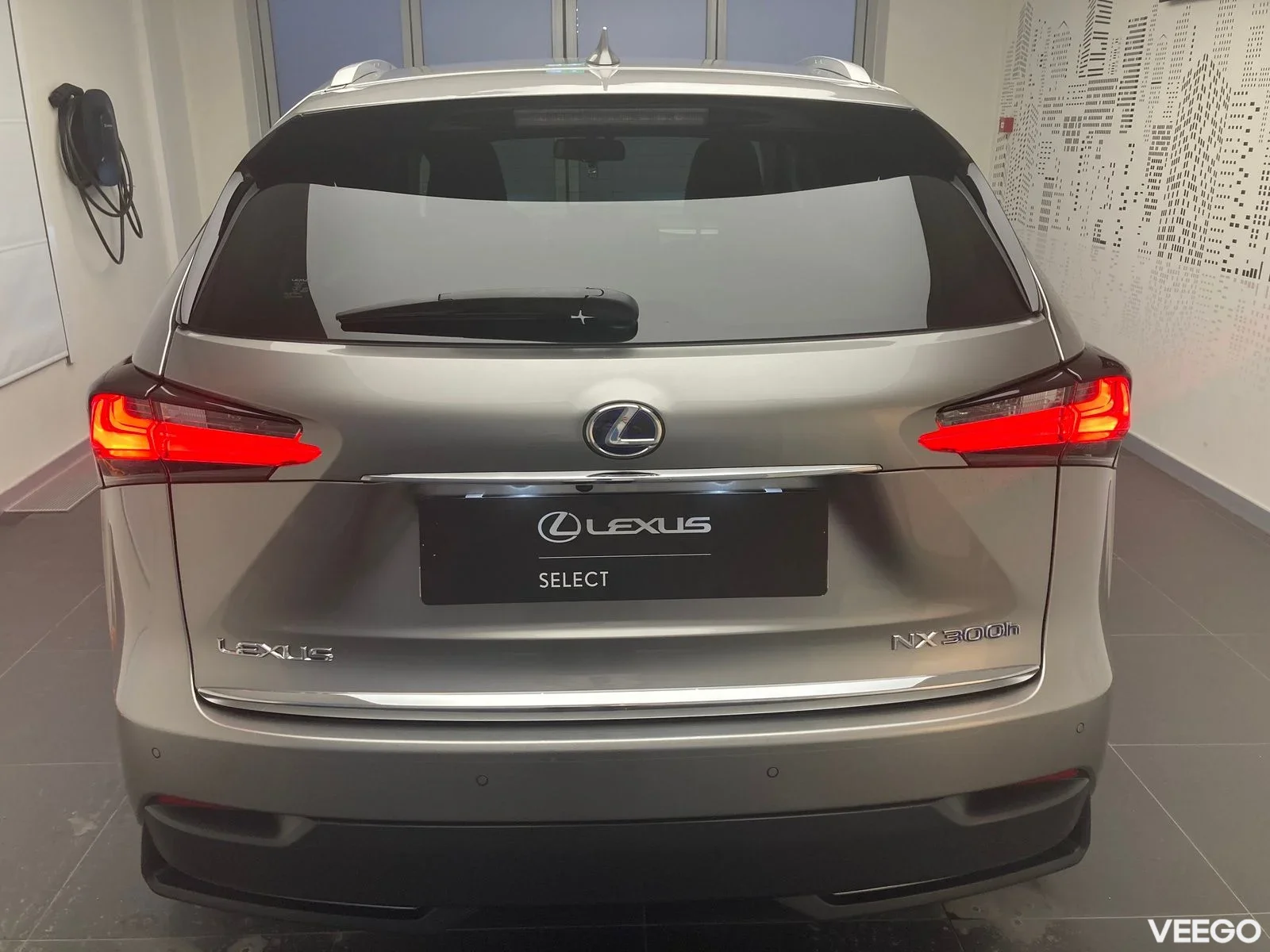 Lexus NX 300h - 114kW