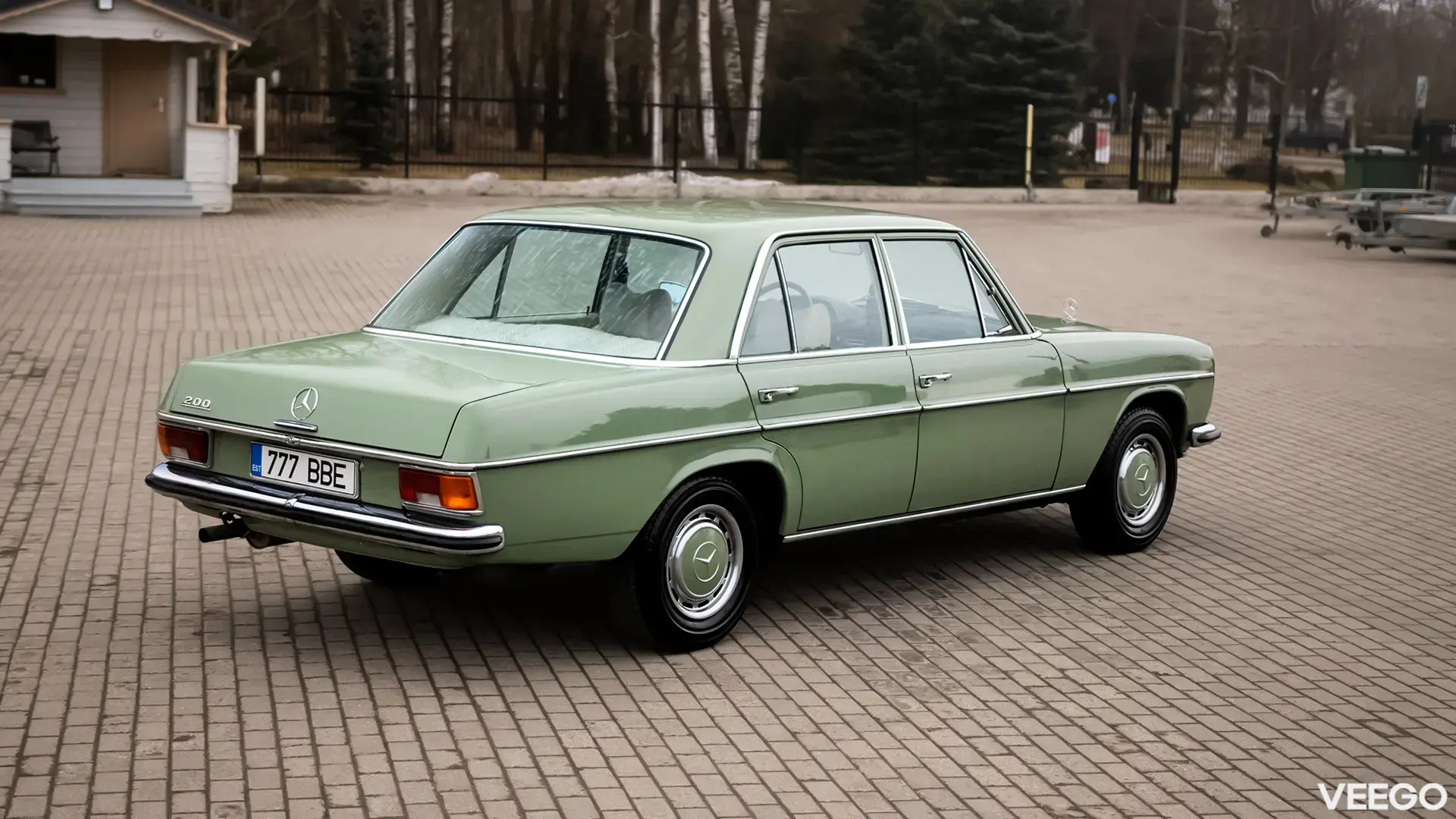 Mercedes-Benz 200 2.0 95kW